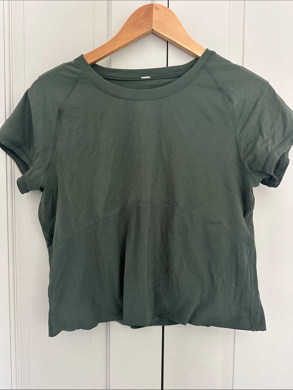 Lululemon Cropped Tee